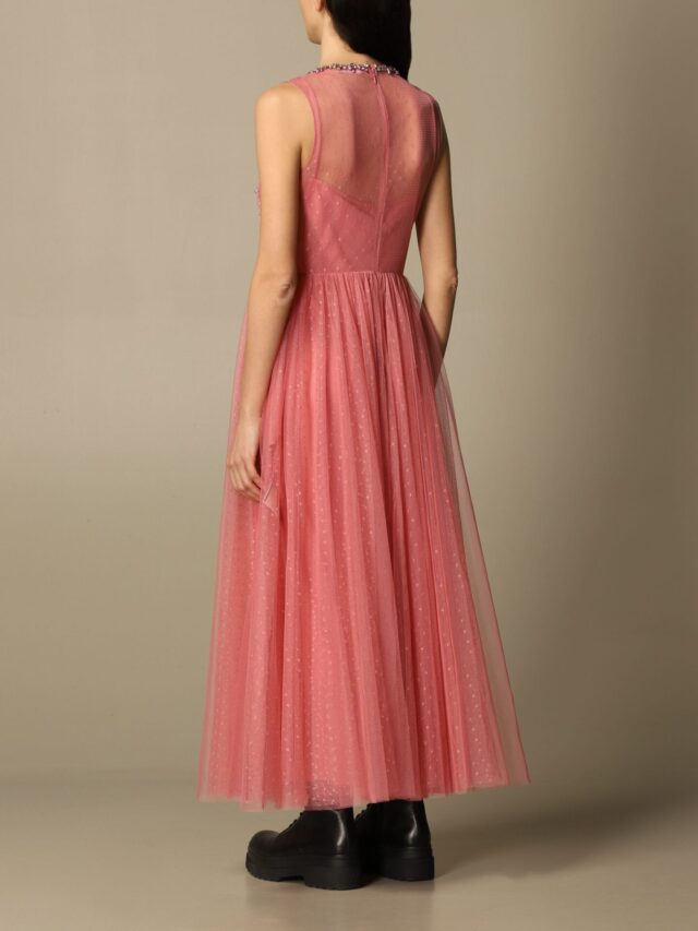 ファーストラブ初恋満島ひかりのピンクのロングドレスはどこのブランドでどこに売っている？